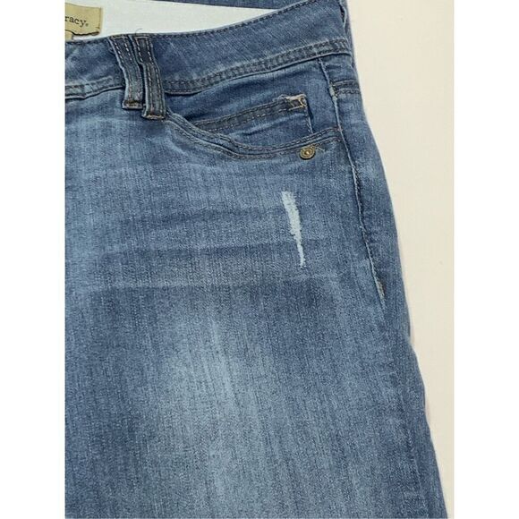 Democracy Women's Mid-Rise Ankle Length Five Pocket Distressed Jeans Blue Size 6 - Picture 3 of 8